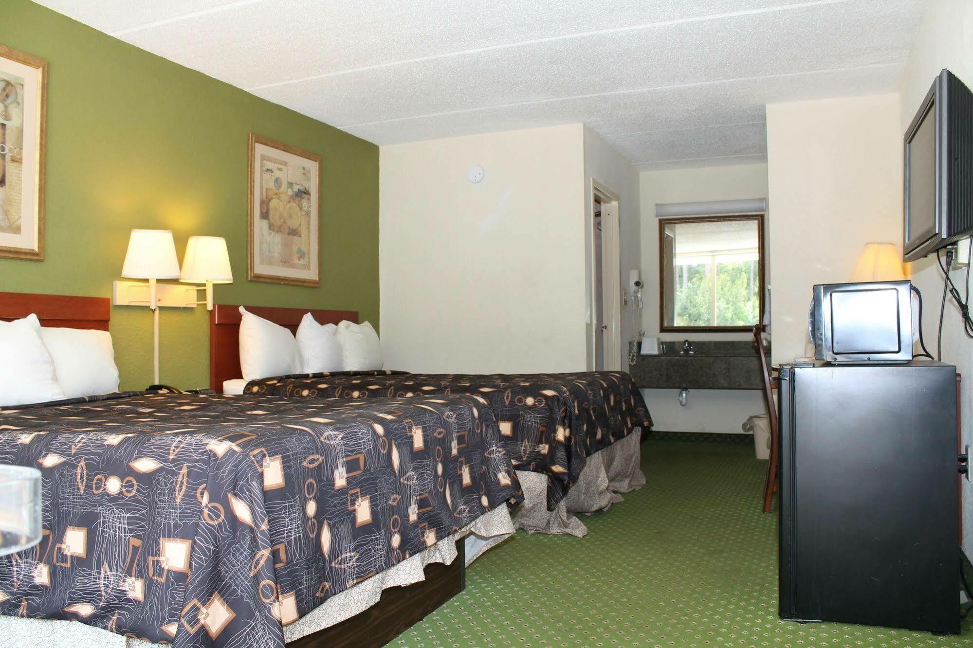 Travelers Inn Кингсленд Екстериор снимка